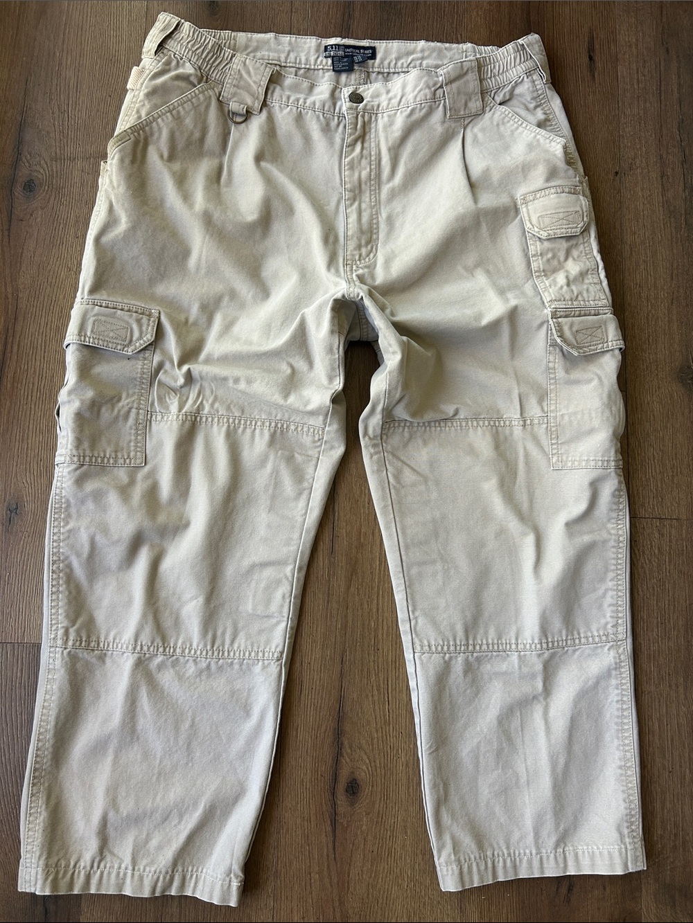 5.11 Tactical Men's Cargo Pants - Khaki !! 38x30